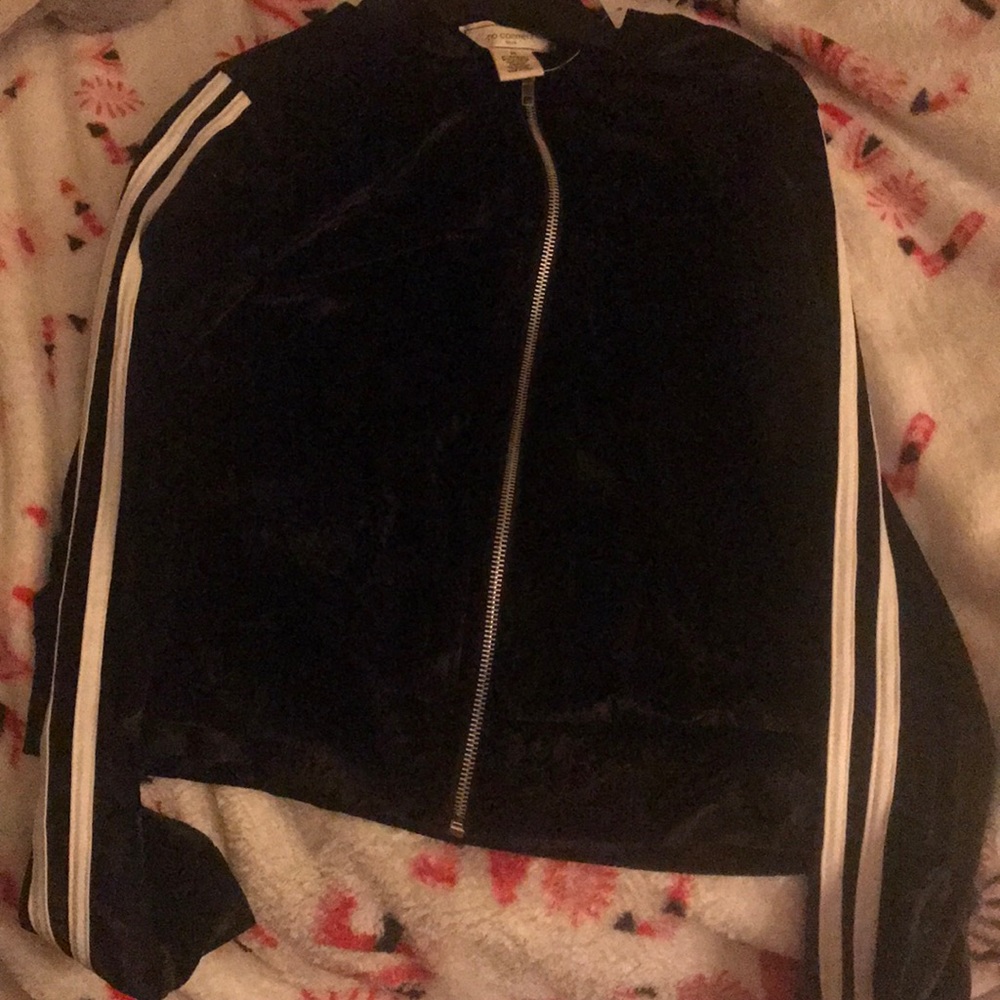 No comment velvet jacket